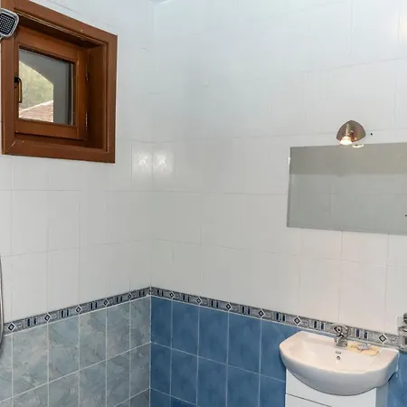 Семеен Хотел Джамура Hotel